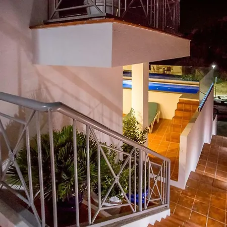 アパート Luxury With Private Swimming Pool