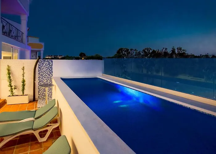 Luxury With Private Swimming Pool マルベーリャ