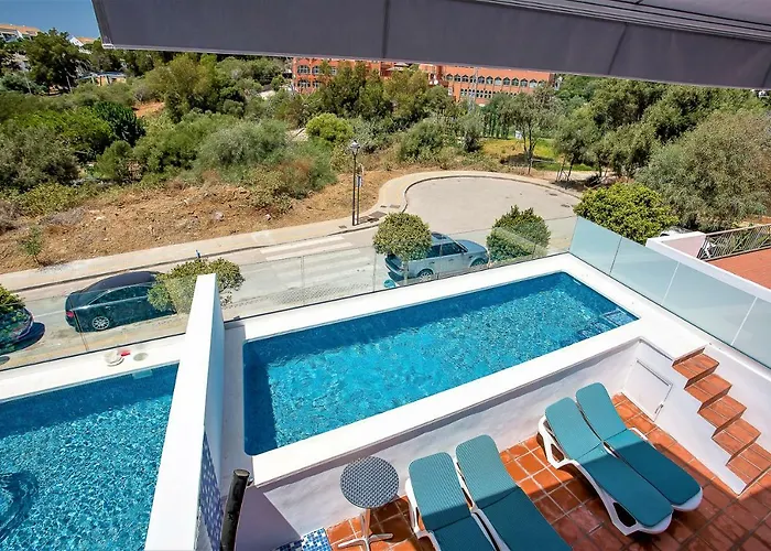 Luxury With Private Swimming Pool