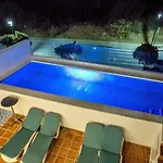 Apartment Luxury With Private Swimming Pool *