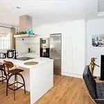 Apartment Luxury With Private Swimming Pool