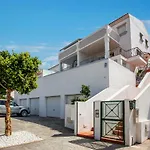 Luxury With Private Swimming Pool Apartment