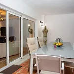 Apartment Luxury With Private Swimming Pool *