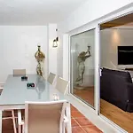 Luxury With Private Swimming Pool Apartment *