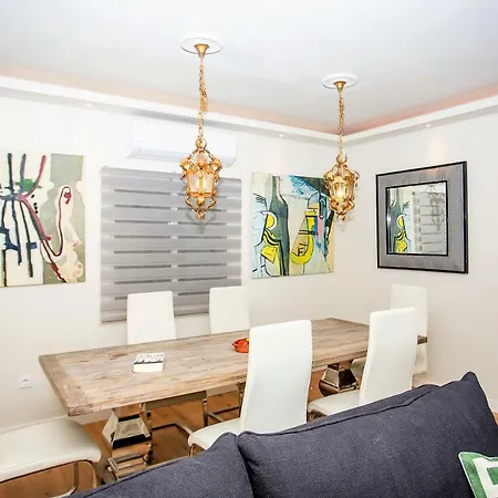 Apartament Luxury With Private Swimming Pool