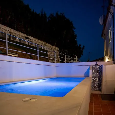 Luxury With Private Swimming Pool Apartament *