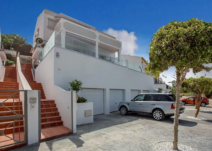 Luxury With Private Swimming Pool